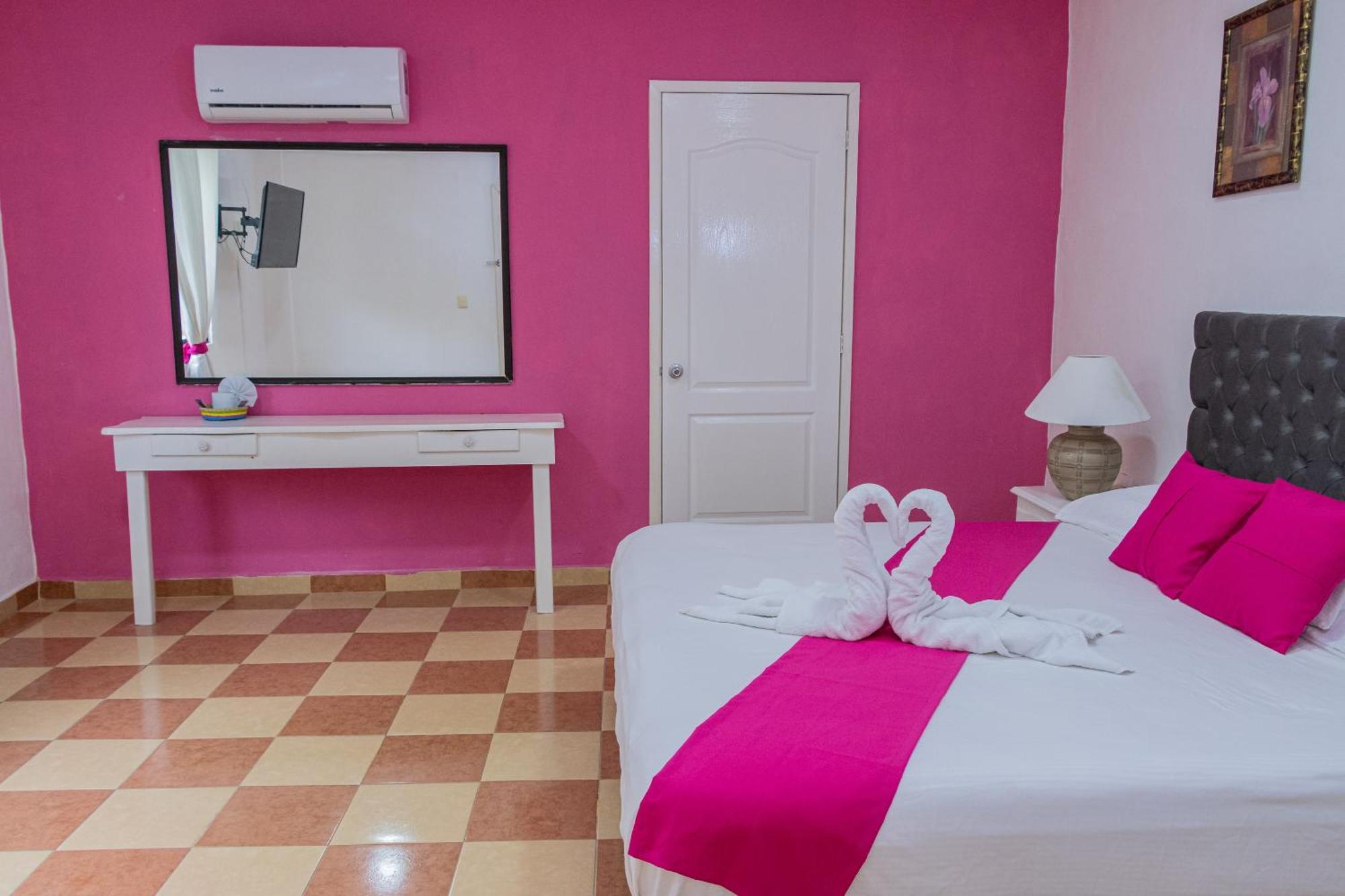 Hotel Oyo Marias,aeropuerto Internacional De Chetumal