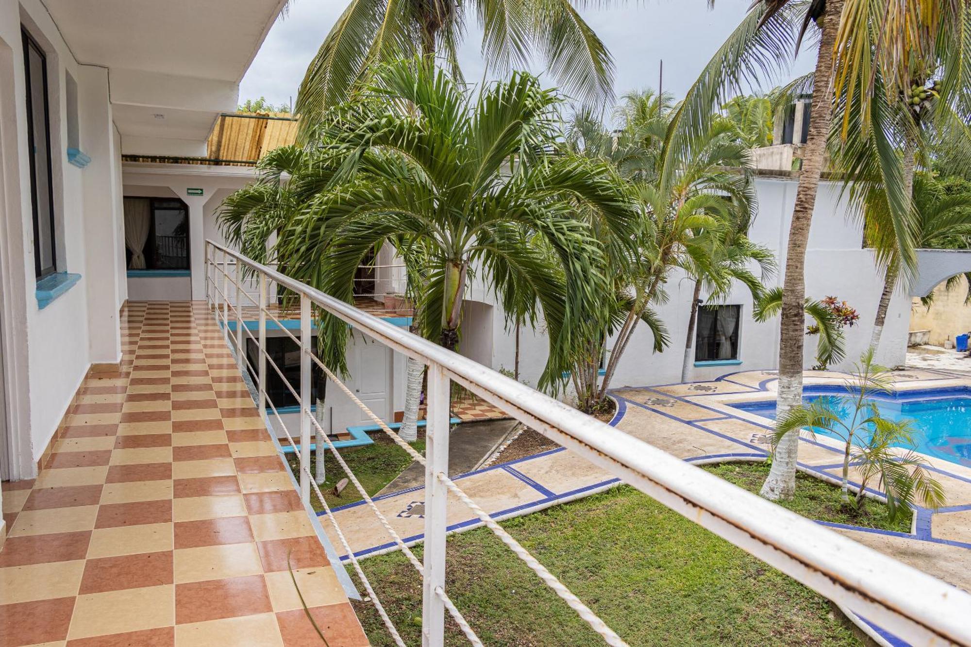 Oyo Marías Hotel